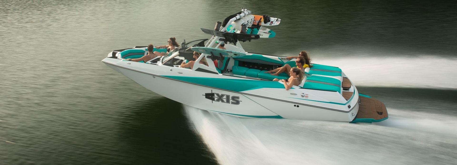 Офіційний сайт Malibu Boats, Axis Wake Україна. Катер для вейка, катер
